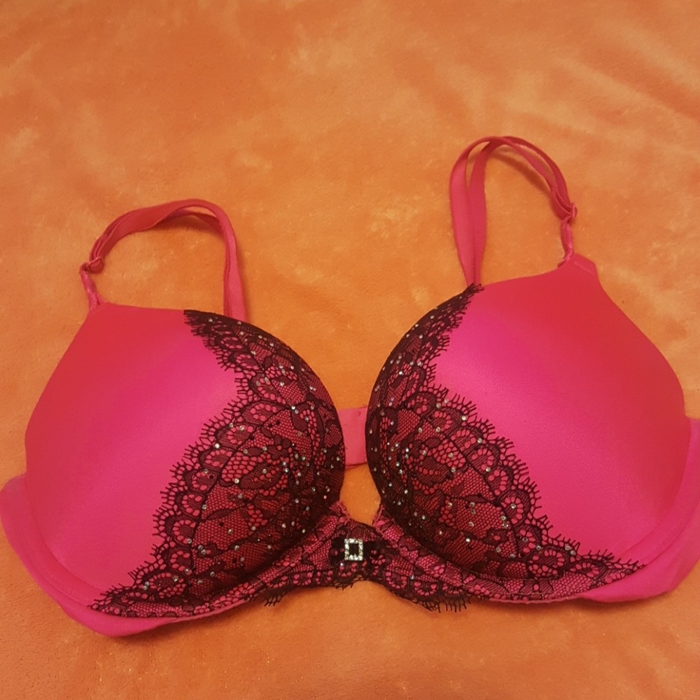 Victoria Secret Pushup Bra